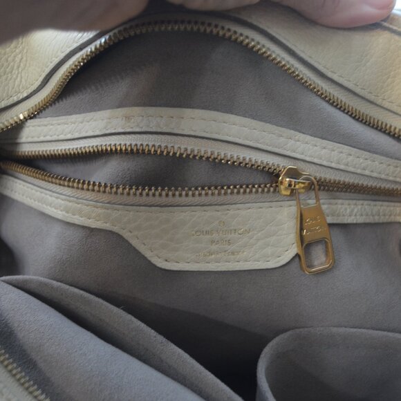 Louis Vuitton Stella Mahina Leather Handbag Monogram Cream/Off White color - Picture 7 of 15